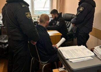 У Дніпрі затримали грабіжника, який намагався викрасти газовий котел з приватного будинку