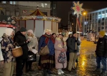 Як дніпряни святкували Різдво у центрі міста (ВІДЕО)
