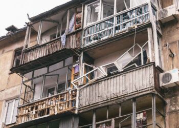 Шестеро людей загинули у Дніпрі внаслідок ракетної атаки, 28 поранених