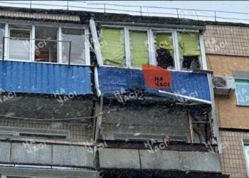 Вибух у Кривому Розі: невідомі поцілили у багатоповерхівку з РПГ (ВІДЕО)