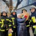 У Дніпрі врятували котика, який застряг на високому дереві