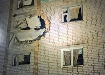 Обстріл Нікопольщини: частково зруйновано дві багатоповерхівки