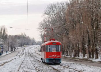 До уваги пасажирів: зміна руху громадського транспорту у Дніпрі