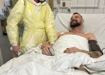 У лікарні Мечникова рятують тяжко пораненого захисника, який втратив ногу