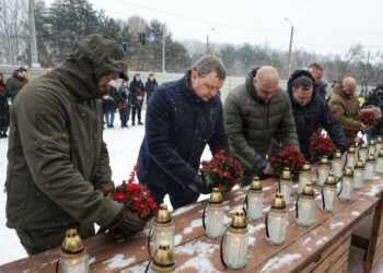На місці трагедії на Перемозі пройшли заходи в пам’ять про загиблих (ФОТО)