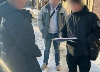 У Дніпрі на хабарі викрили інспектора Державної служби з питань праці