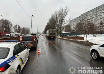 У Дніпрі шукають свідків ДТП, внаслідок якого постраждала жінка