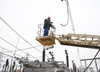 Блекаут на Криворіжжі: енергетики розповіли про ліквідацію наслідків атаки дронів