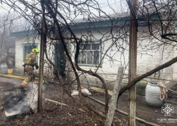 У Дніпровському районі на пожежі виявили тіло чоловіка