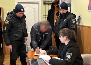 У Дніпрі стався розбійний напад на подружжя: деталі