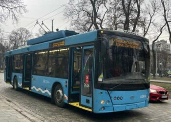У Дніпрі з’явилася нова зупинка тролейбусів
