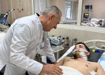 У лікарні Мечникова розповіли про романтичного бійця, якого врятували наші лікарі