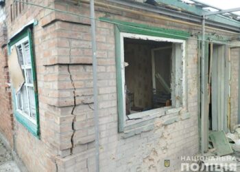 У поліції показали наслідки вчорашніх обстрілів Нікопольщини