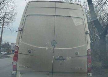 На вулиці Кривого Рогу зупинили авто, яке перебувало у розшуку