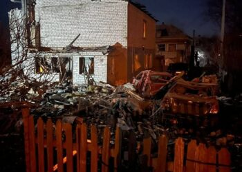 У Дніпрі під час ворожої атаки постраждали два чоловіки та дві жінки