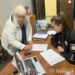 У Дніпрі 66-річна жінка знайшла у тролейбусі чужу картку та витратила 15 тисяч гривень