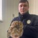 Скривавлена птаха на трасі у Кривому Розі: поліцейський врятував рідкісну сову