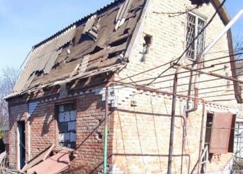 Окупанти поранили 72-річного чоловіка на Нікопольщині