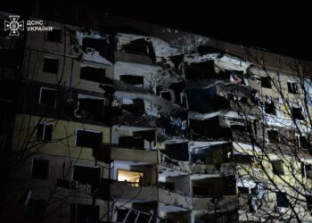 У Кривому Розі завершили пошуково-рятувальну операцію: з-під завалів врятували 9-х людей