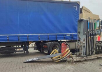 Окупанти атакували дронами заправку у Нікополі: є поранені