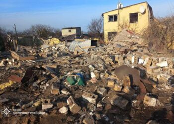 У лікарні помер чоловік, який отримав важкі травми під час ворожої атаки на Кам’янське