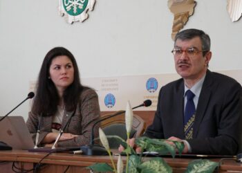 Екологи Дніпра вперше розпочали співпрацю із закладом вищої освіти міста: передано станцію моніторингу якості повітря
