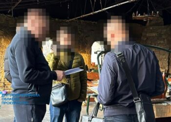 Заарештували мера одного з міст на Дніпропетровщині за розкрадання бюджету на ремонті доріг