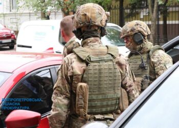 16 тисяч доларів з людини: в області затримали двох “ділків”, які переправляли чоловіків за кордон