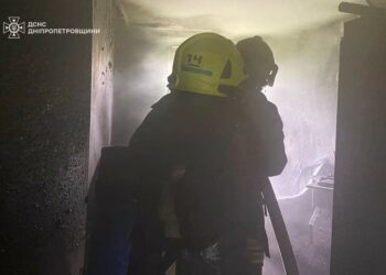 У Кривому Розі дитина вистрибнула з вікна, рятуючись від полум’я