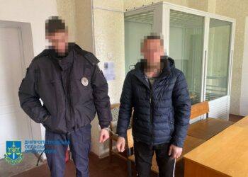 У Кам’янському сяде на 7 років чоловік, який жорстоко побив дитину з інвалідністю