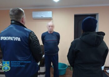 На Дніпропетровщині судитимуть підприємця, який ошукав батька загиблого військового на велику суму