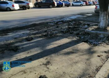 На Дніпропетровщині судитимуть двох посадовців міськради та підрядника, які заволоділи 1,2 млн гривень на ремонті доріг