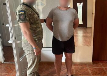Обіцяв повернути чоловіка з полону: у Кривому Розі шахрай півроку “розводив” на гроші дружину зниклого безвісти військового