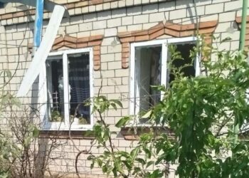 Постраждала багатоповерхівка,  приватні оселі, дачні будинки: наслідки обстрілів Нікопольщини