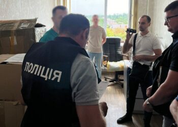 На Дніпропетровщині затримали лікаря-травматолога, який продавав інвалідність