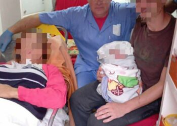 На Дніпропетровщині у жінки почалися пологи в електричці