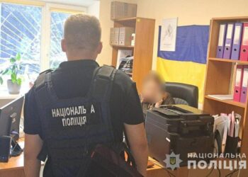 Гучні затримання посадовців у Дніпрі: деталі від поліції