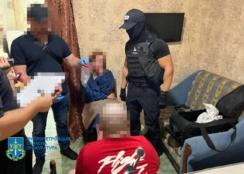 У Криворізькому СІЗО викрили схему постачання наркотиків