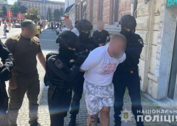 Спецоперація у центрі Дніпра: затримали 22-річного зловмисника