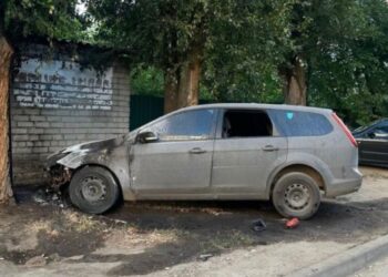Нова диверсія у Дніпрі: спалено ще одну автівку військових