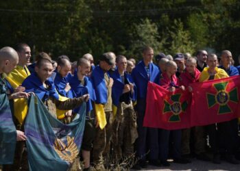 У День Незалежності з полону повернулися три захисники з Дніпропетровщини