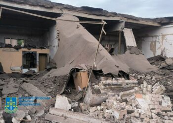 Ворог знову вдарив ракетою по Кривому Рогу: є поранені і руйнування