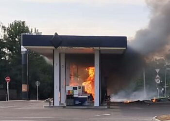 У Нікополі окупанти атакували АЗС: наслідки ворожих обстрілів