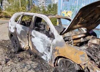 У Дніпрі спалили автівку 93 бригади «Холодний Яр»