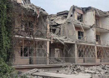 Ракетний удар по Кривому Рогу: є руйнування та постраждалі