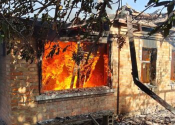 Окупанти поранили двох літніх чоловіків на Нікопольщині