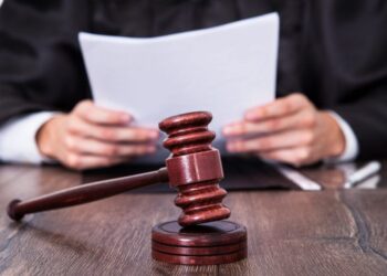 Посадовця з Нікополя посадять на 7 років за розтрату мільйонів з бюджету