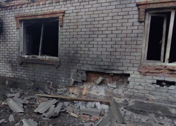 Окупанти вдарили по Нікополю та трьом громадам: деталі та наслідки