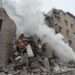 Ворог вдарив ракетою по багатоповерхівці у Кривому Розі: є постраждалі, серед них діти