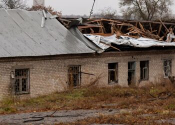 Під час ракетної атаки на Дніпро пошкоджено реабілітаційний центр для людей з інвалідністю